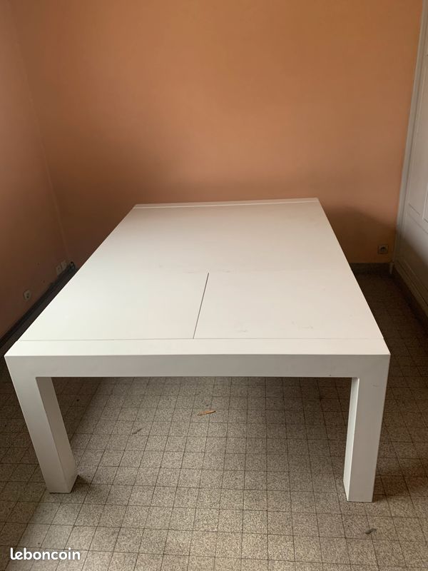 Table (image 1)