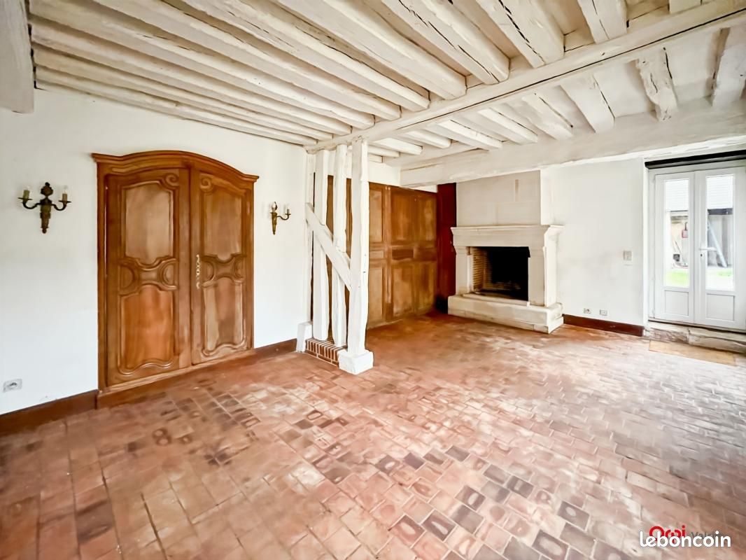 Maison 5 pièces 174 m² · à Cléry-Saint-André · 174 m² · 857 €/mois