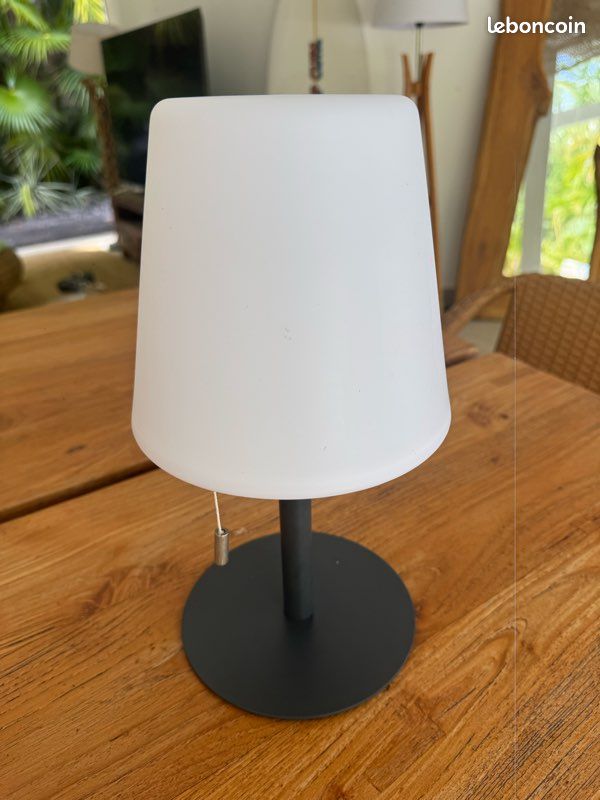 Lampe atmosphera neuve extérieur IP44 (image 1)