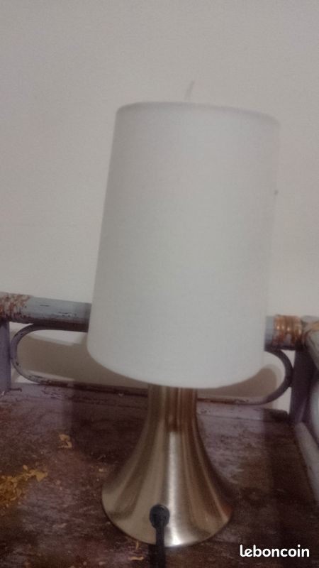 Lanpe de chevé pied tactile avec 2 enpoulle (image 2)