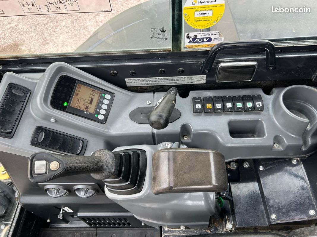 Yanmar VIO50 (image 14)