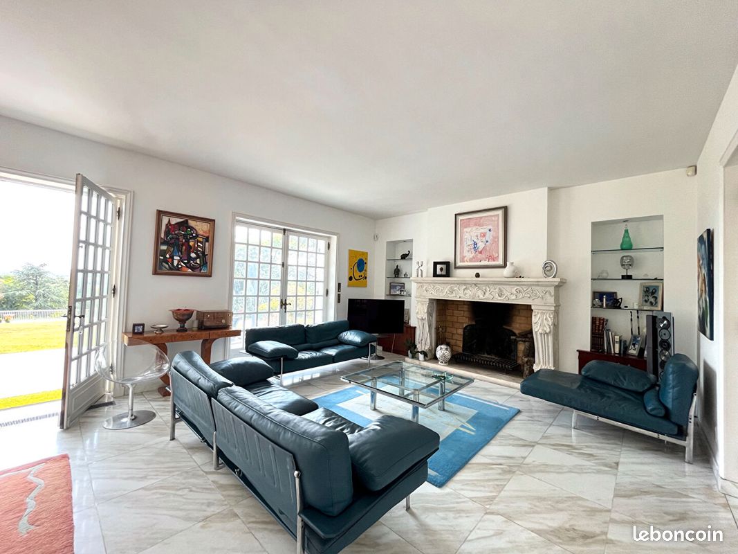Propriété 8 pièces 340 m² (image 13)