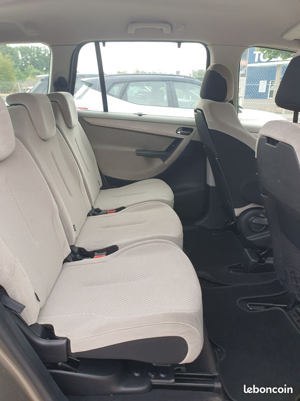 C4 Picasso 1,6 hdi/Automatique/7 places/Radars/distribution neuve/Garantie/Réservation&Livraison Possible (image 8)