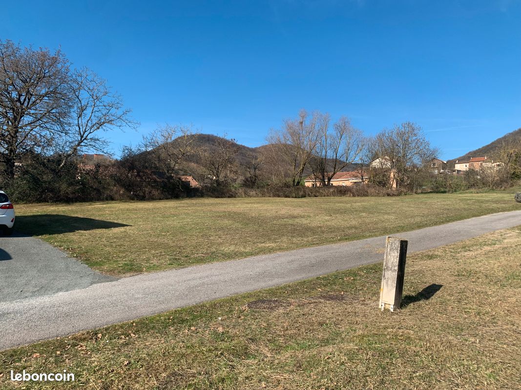 Terrain à bâtir – SAINT-AFFRIQUE (12400) – Plaine des Cazes · 68 000 €
