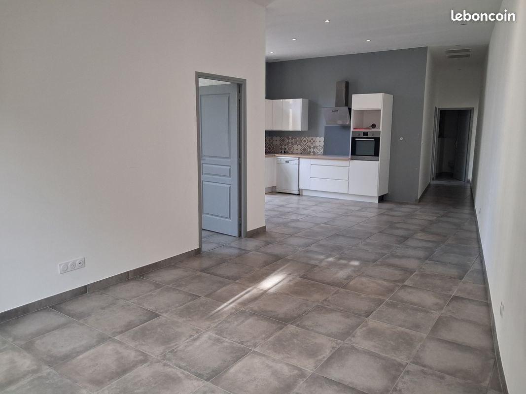 Maison 3 pièces 81 m² · à Carpentras · 81 m² · 899 €/mois