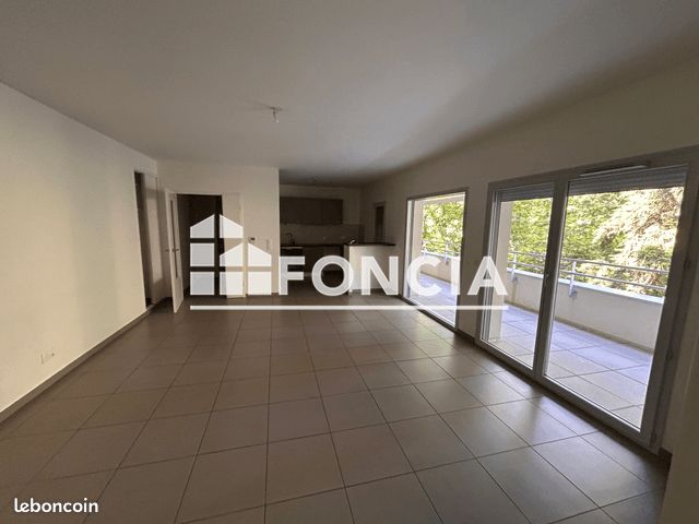 Appartement 3 pièces 77 m² · à Chambéry · 77 m² · 1 002 €/mois