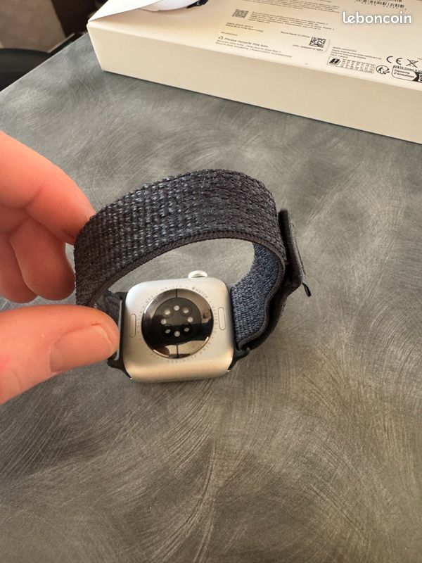 Appel watch (image 2)