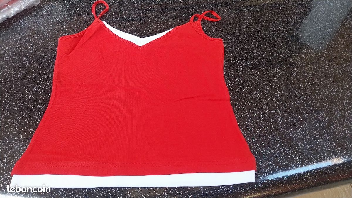 Lot de 5 débardeurs femme en coton extensible à bretelles marque Mantis dimensions pour la taille S aisselle à aisselle 36 cm longueur à partir de l'aisselle 34 cm rouge et blanc (image 3)
