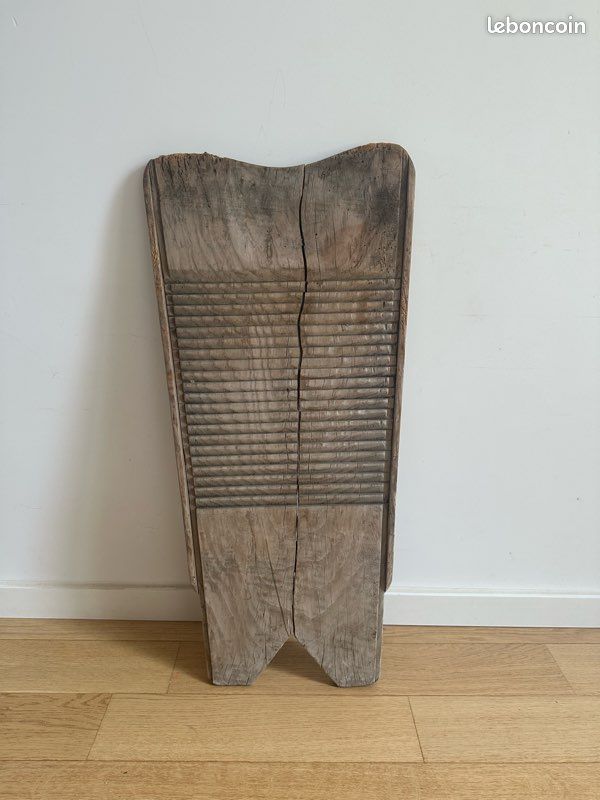 Planche en bois décorative (image 1)