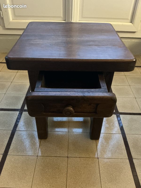 Petite table en chêne ( table de chevet) (image 2)