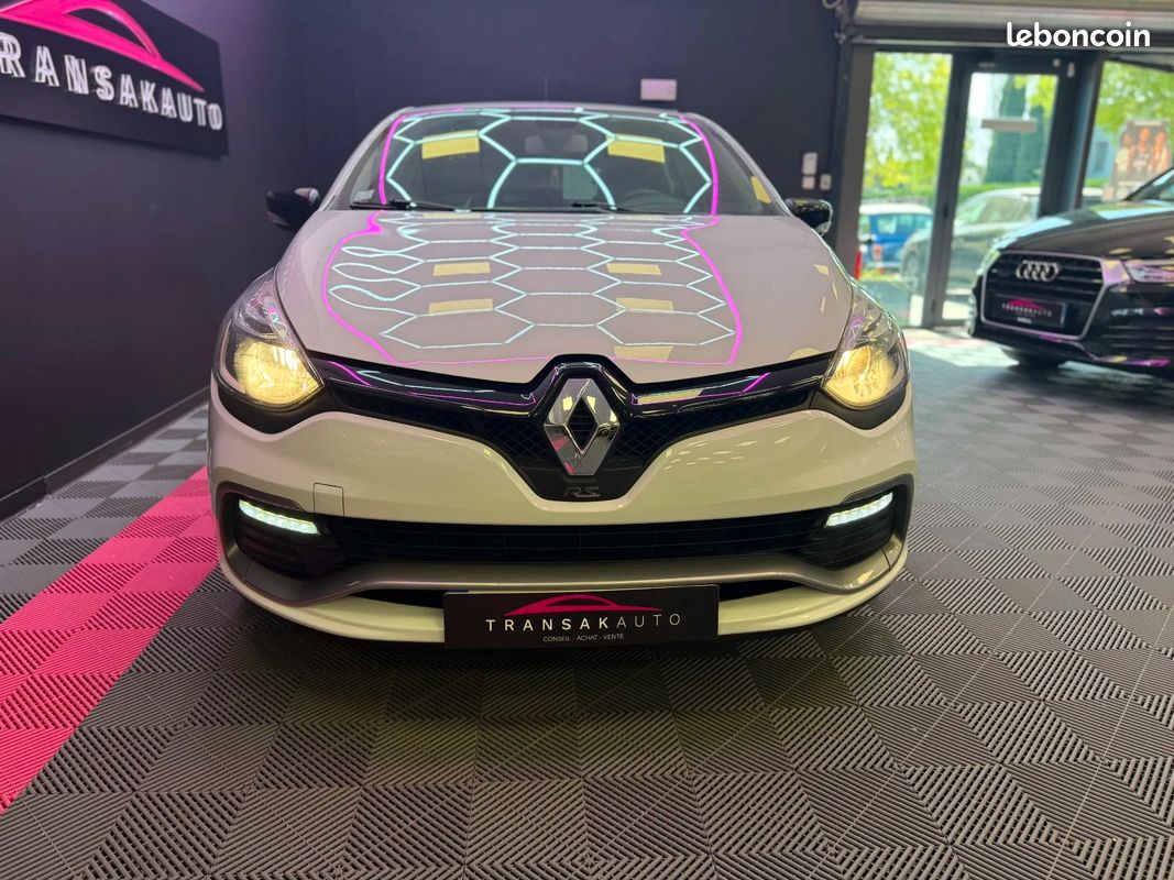 RENAULT CLIO IV 1.6 Turbo 200 RS EDC CARNET D ENTRETIEN (image 7)