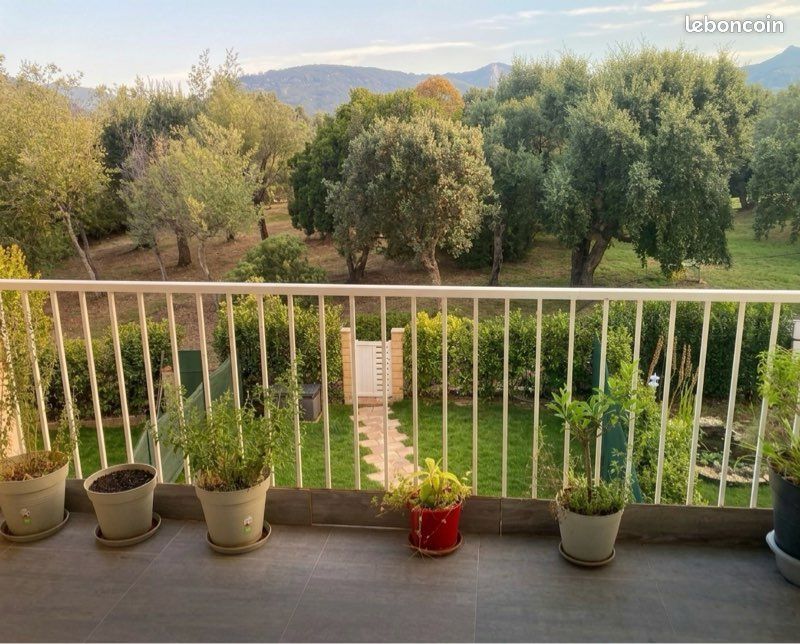 Appartement 3 pièces 71 m² · à Mandelieu-la-Napoule · 71 m² · 290 000 €