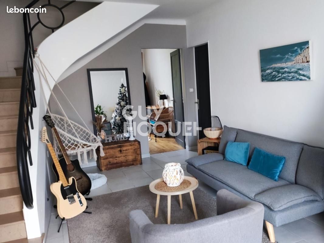 Maison 4 pièces 124 m² · à Fontenay-le-Comte · 124 m² · 760 €