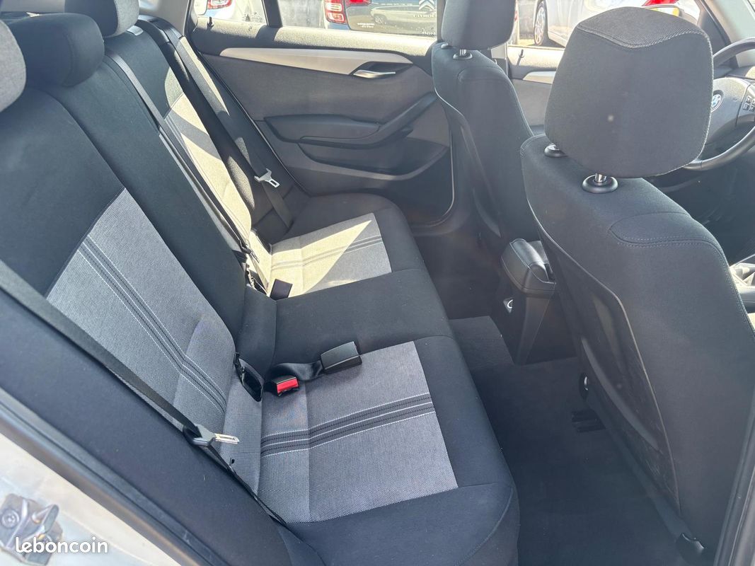 BMW X1 sDrive 16d Lounge (image 8)