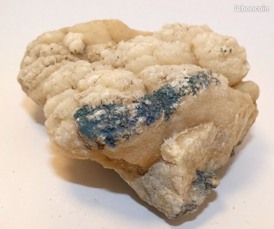 Pierre Axinite 0.50 Carats Couleur Changeante - Qualité VS, Provenance Afghanistan, Neuve