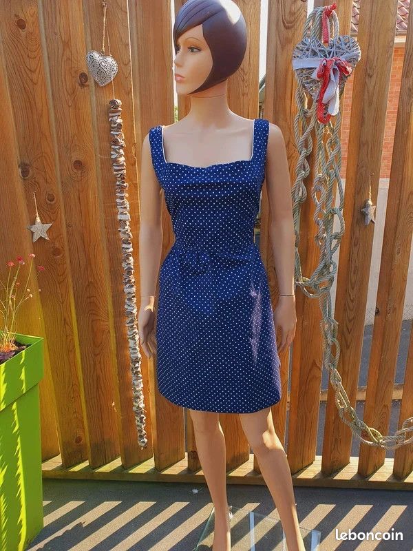 Robe Vintage Neuve Sans étiquette - Taille 40 - Couleur Marron Jaune - Style Manches 3/4 Mi-longueur