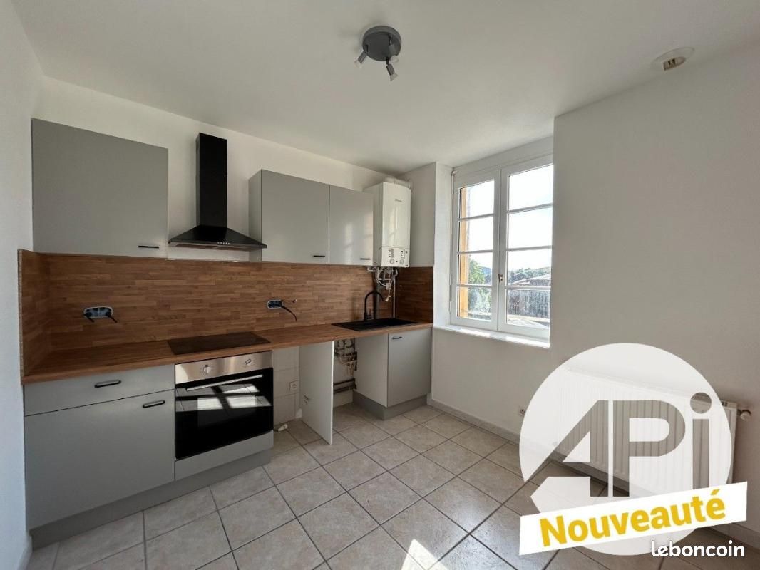 Appartement 3 pièces 52 m² · à Bourg-Argental · 52 m² · 440 €/mois