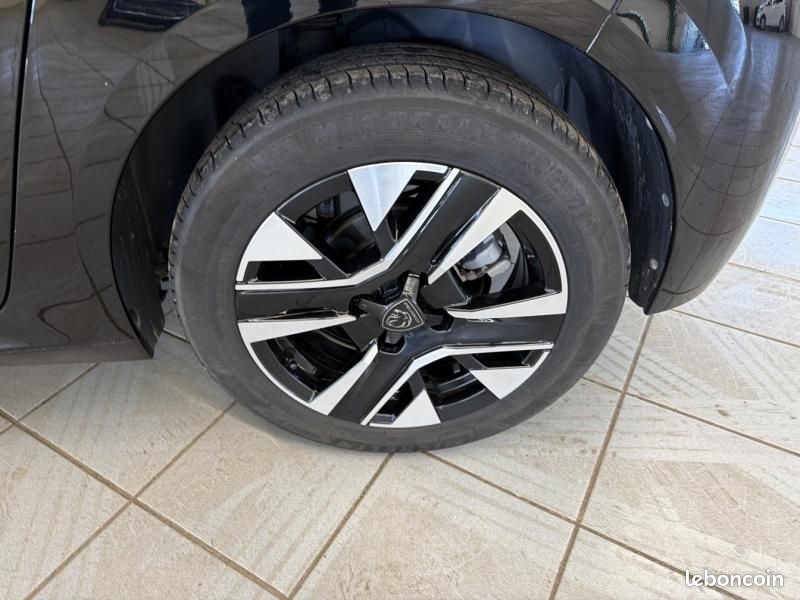 Peugeot 208 1.2 100ch S&S Allure (image 9)