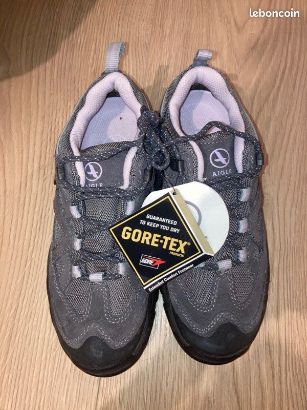 Chaussure de randonnée Aigle - femme/enfant pointure 36 (image 1)