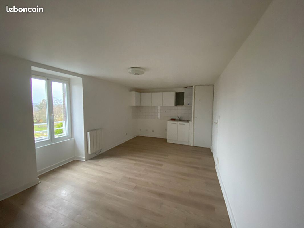 Appartement 2 pièces 32 m² · à Meillac · 32 m² · 450 €