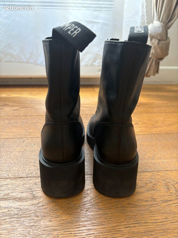 Bottes mi-hautes en cuir noir pour femme Milah Camper Chaussures