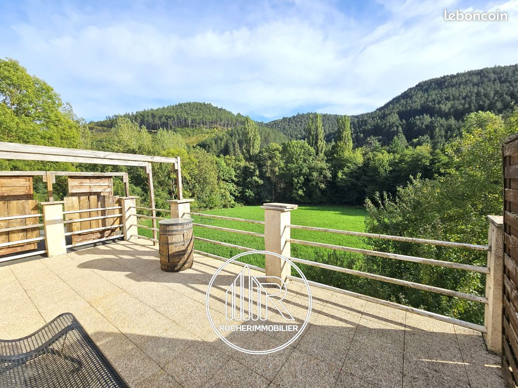 Maison 8 pièces 168 m² · à Meyrueis · 168 m² · 159 000 €