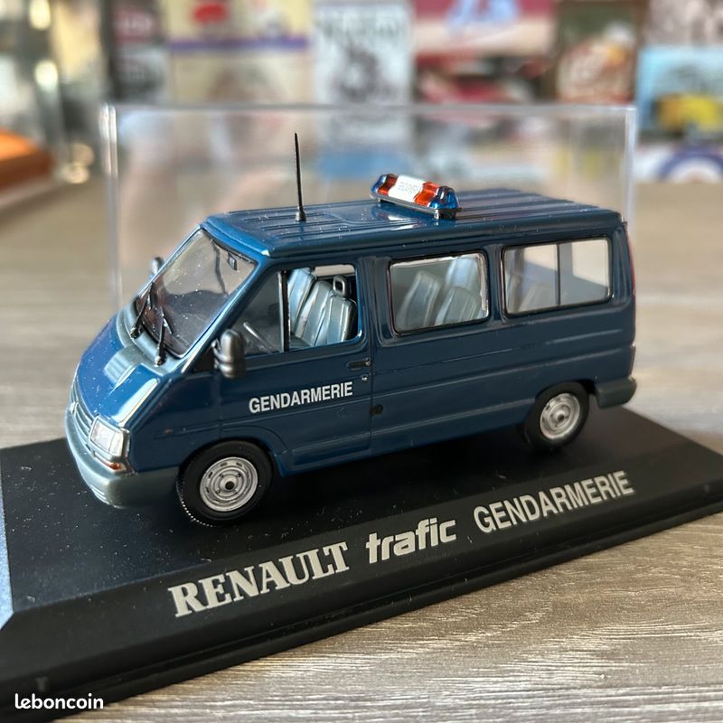 COFFRET RENAULT FLUENCE norev 1/43 EUR 9,99 - FR