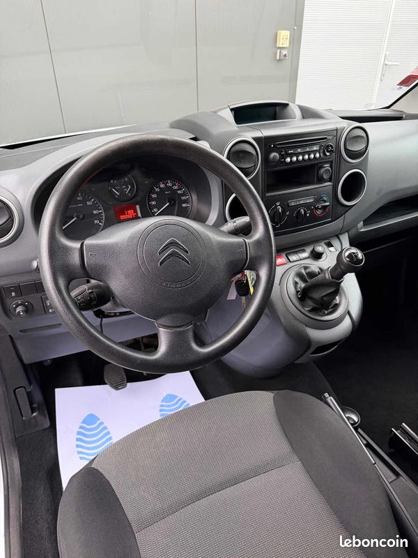 Citroën BERLINGO - 1.6 BLUE HDI - 100CH - GARANTIE 3 MOIS - TVA RECUPERABLE (image 6)