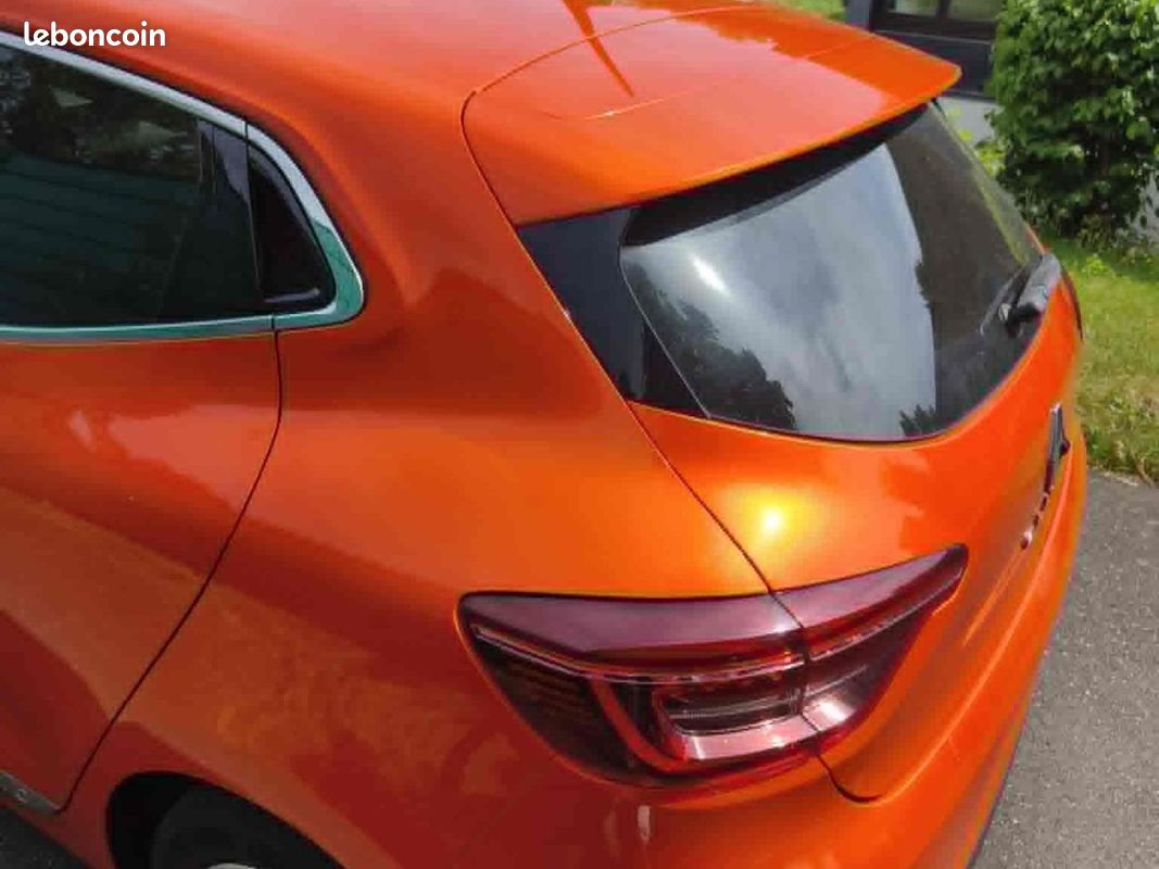 RENAULT CLIO V TCe 100 Intens (image 17)