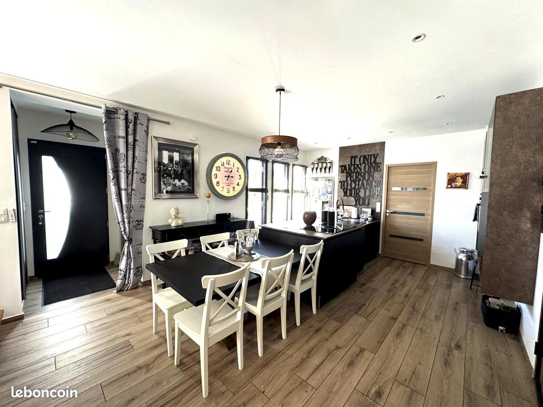 Maison 5 pièces 130 m² · à Bléré · 130 m² · 364 320 €