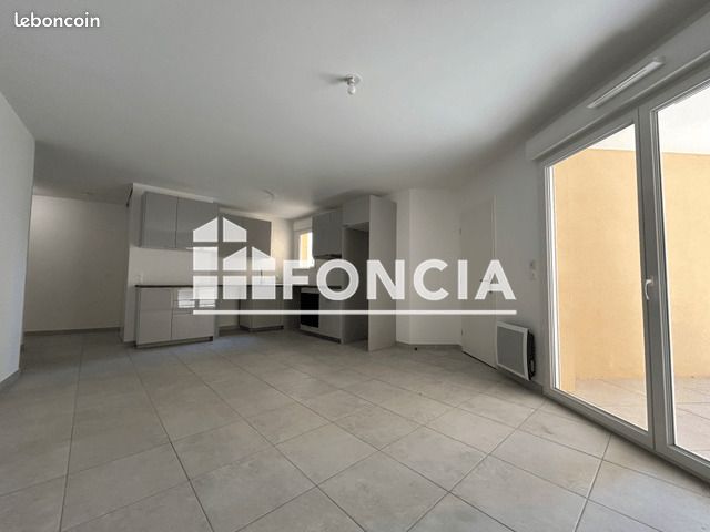 Appartement 3 pièces 67 m² · à Solliès-Pont · 67 m² · 1 000 €/mois