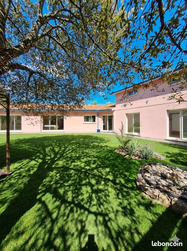 Maison 7 pièces 181 m² · à Léognan · 181 m² · 549 000 €