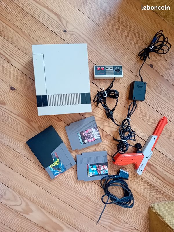 🎮 Console Nintendo NES + manette, Zapper et 3 jeux (Mario, Ghostbusters II, Godzilla) (image 1)