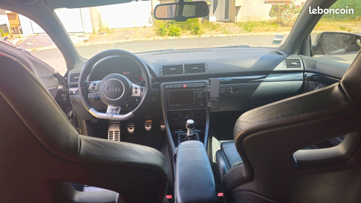 Audi rs4 b7 (image 2)
