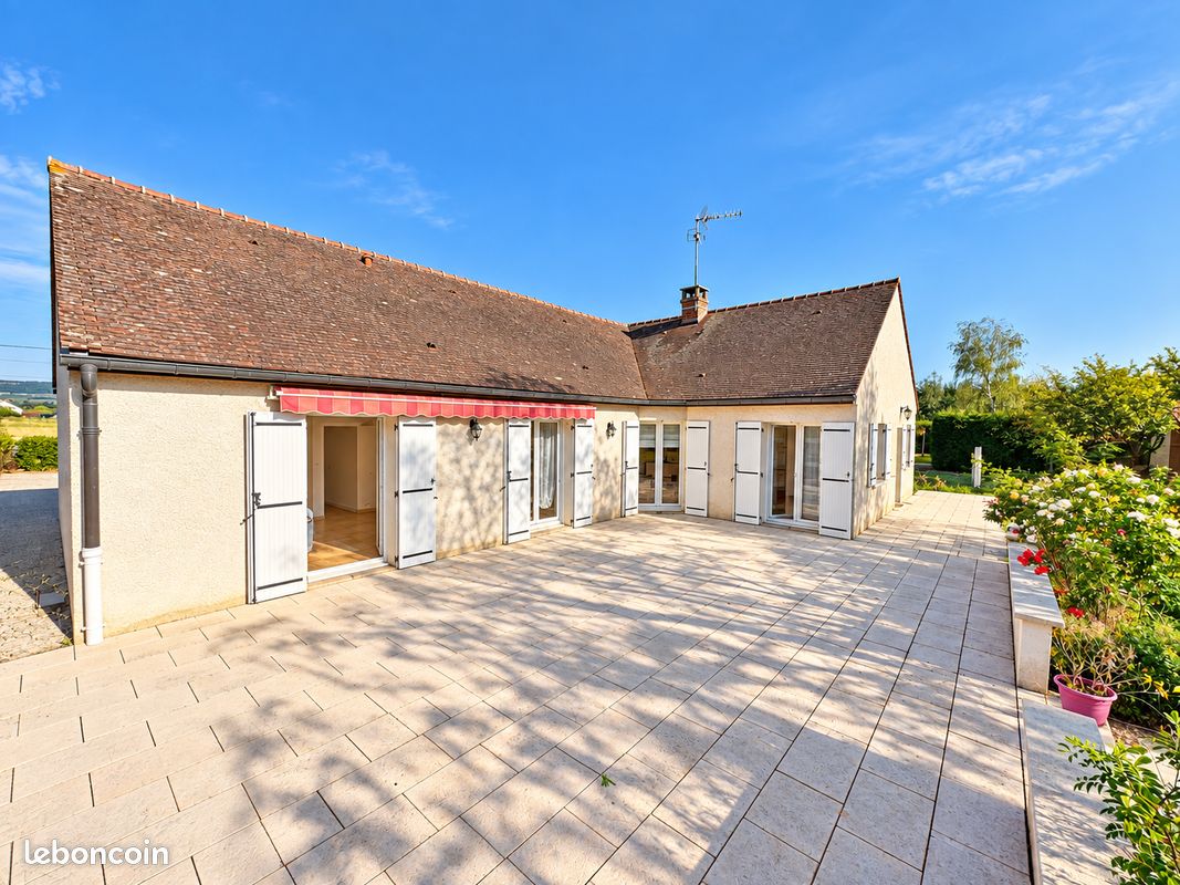 Maison 6 pièces 137 m² · à Ébaty · 137 m² · 294 000 €