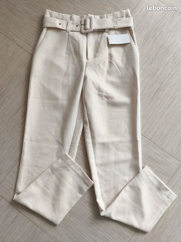 🦋 Pantalon chic habille taille 34 beige Kiabi neuf Vêtements