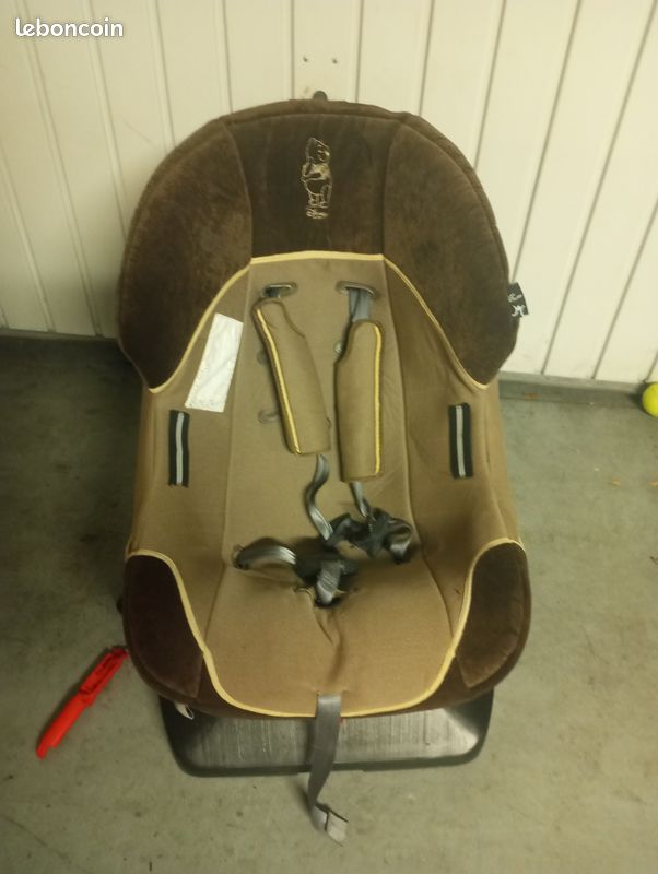 2 sièges auto (image 1)