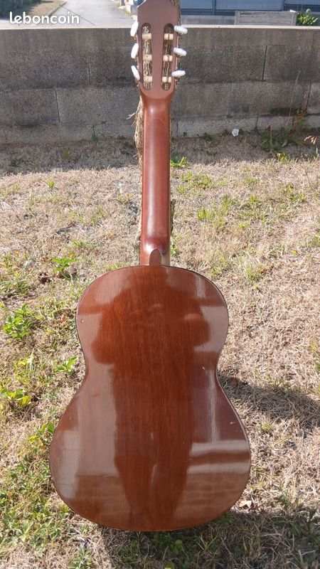 Guitare demi Yamaha CS40 (image 5)