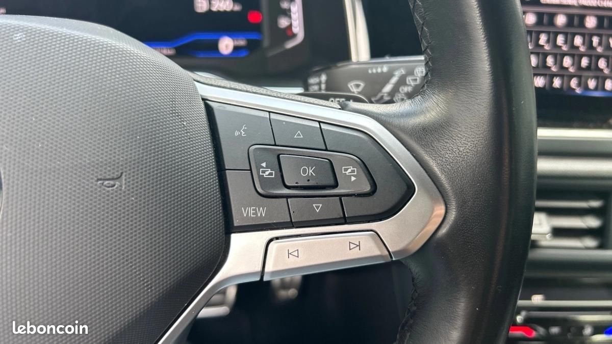 Volkswagen Taigo 1.0 TSI 110 DSG-7 R-Line / Digital Cockpit et caméra de recul (image 18)