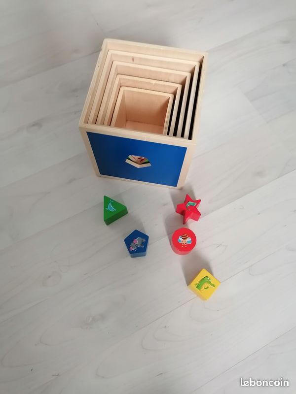 Jeux en bois encastrable et empilable (image 2)