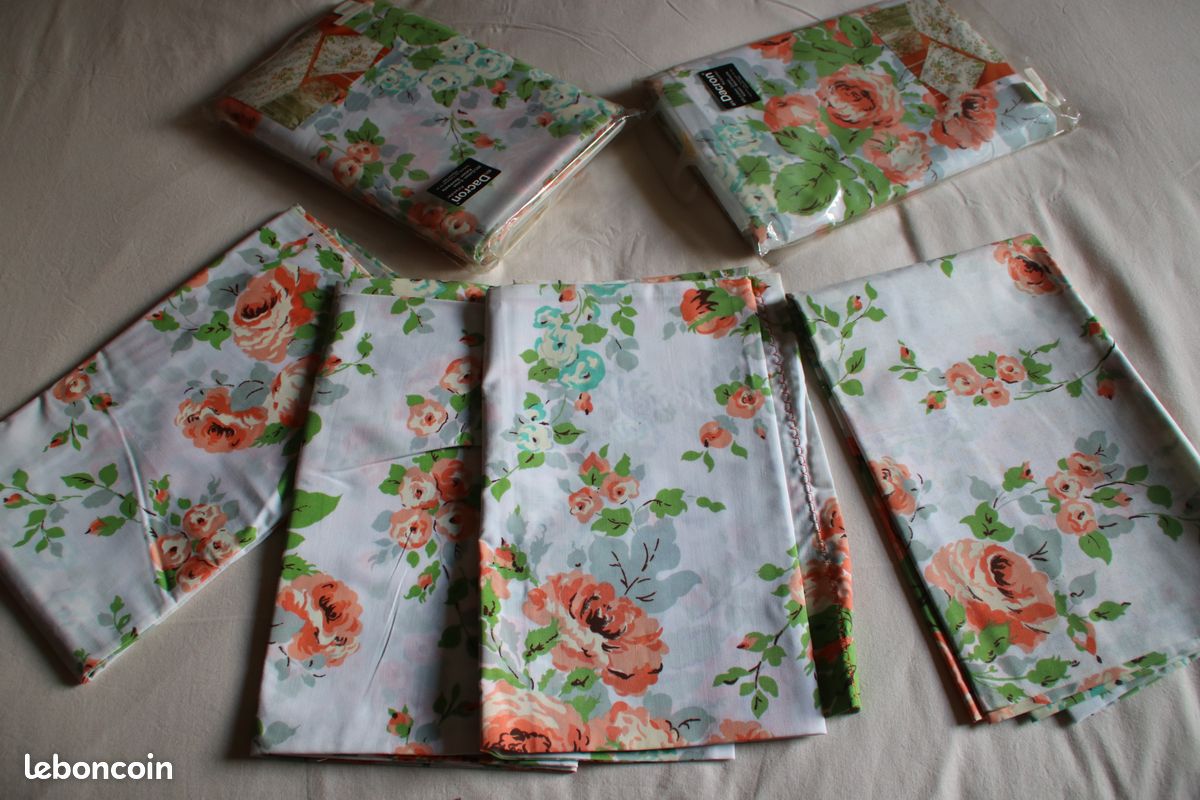 Lot de draps et de taies (image 1)