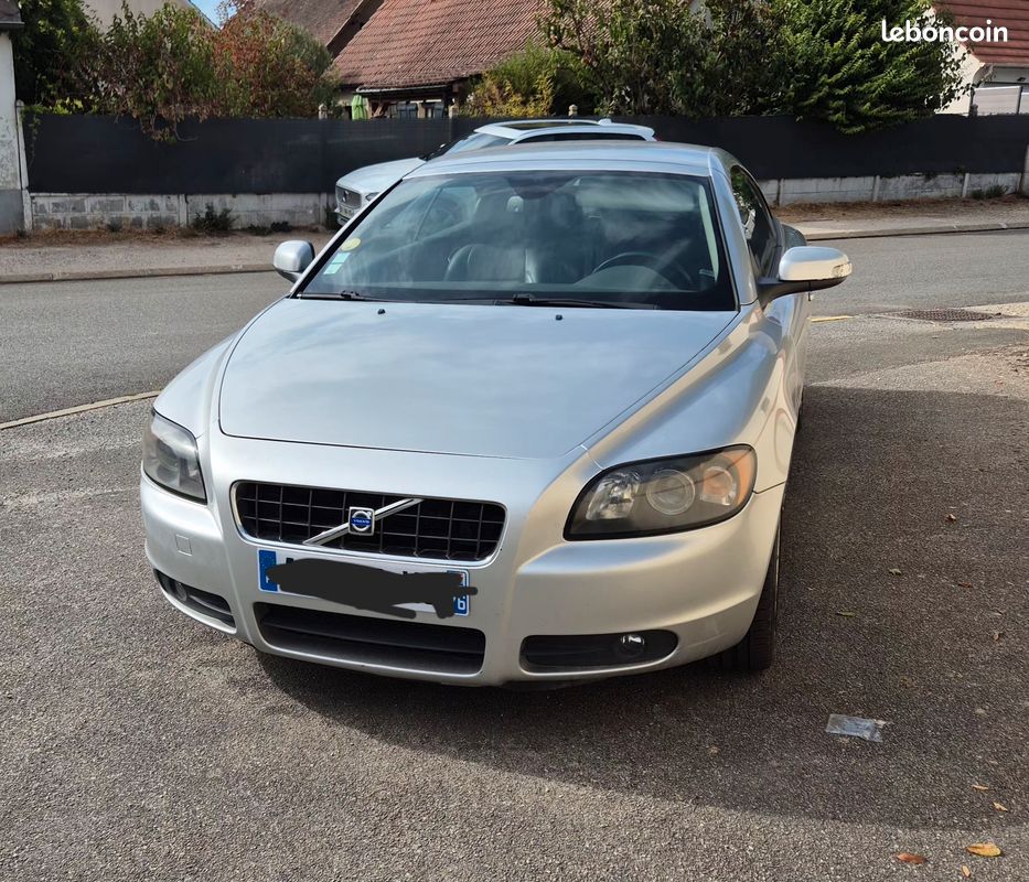 Volvo c70 (image 7)