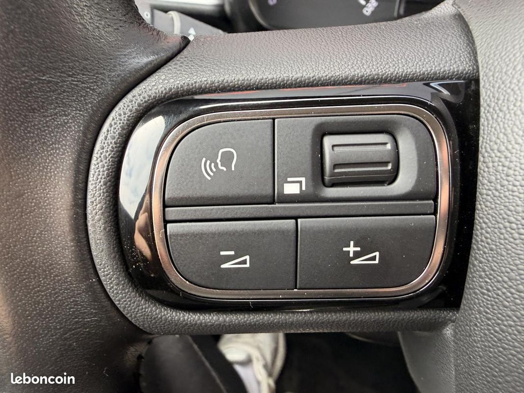 CITROËN C3 PureTech 110 S&S BVM6 Shine Business (image 21)