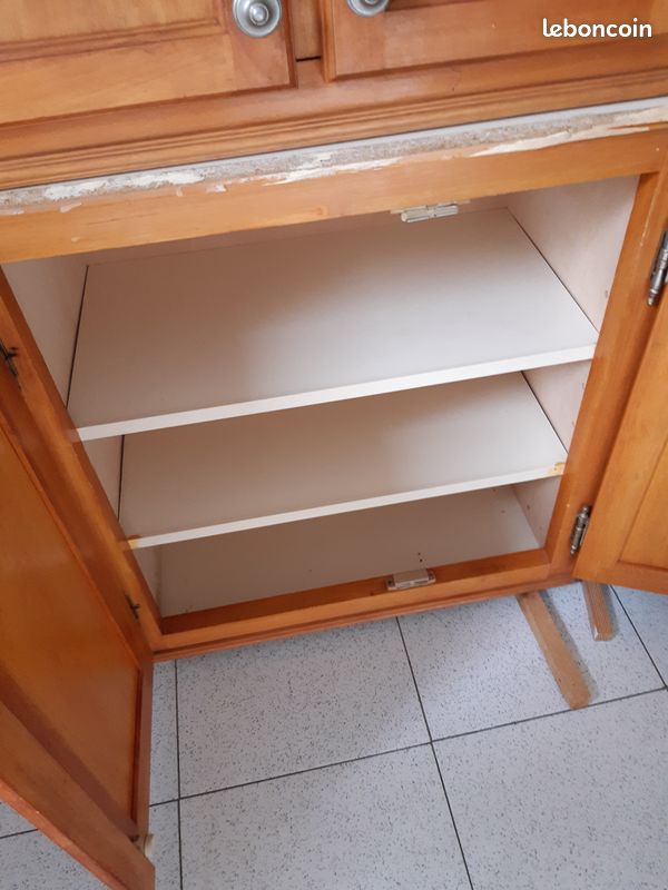 Meubles en bois verni (image 4)