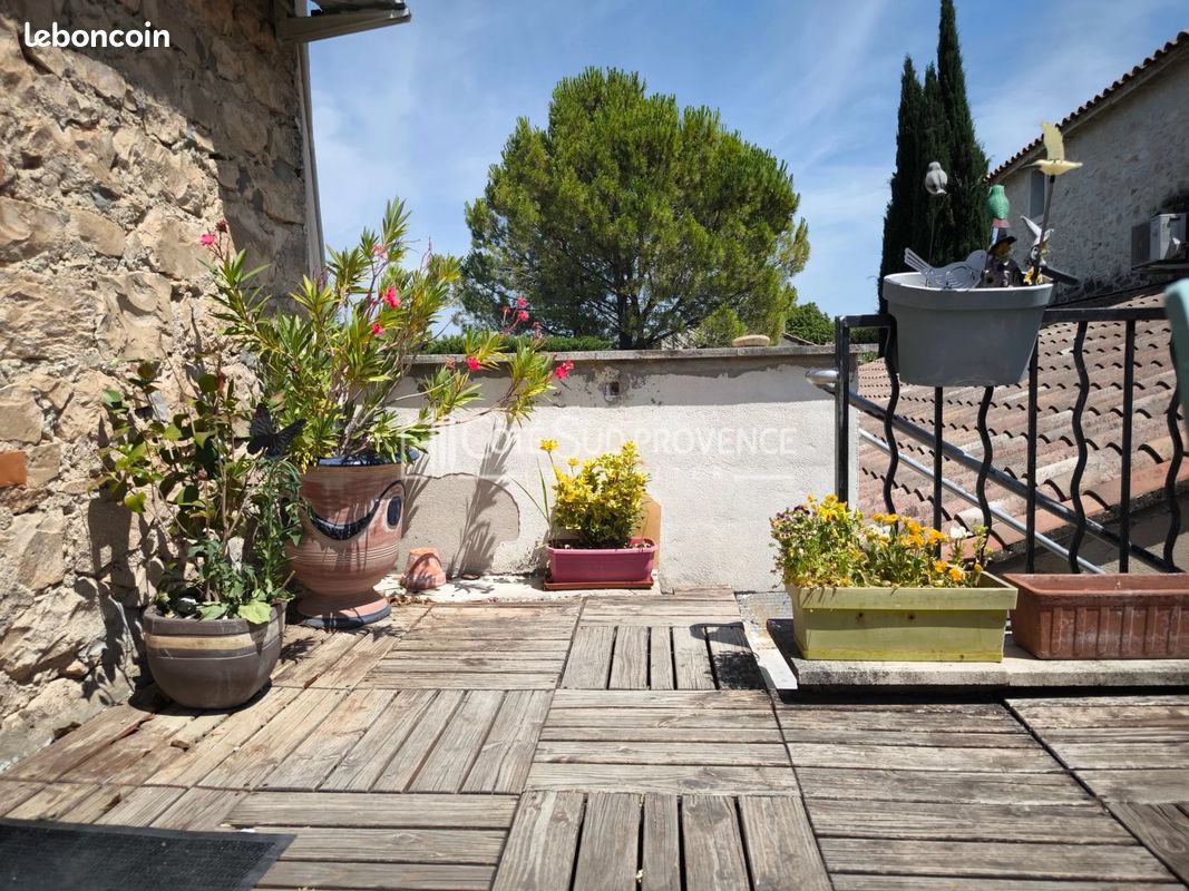 Maison 6 pièces 128 m² · à Saint-Didier · 128 m² · 270 000 €