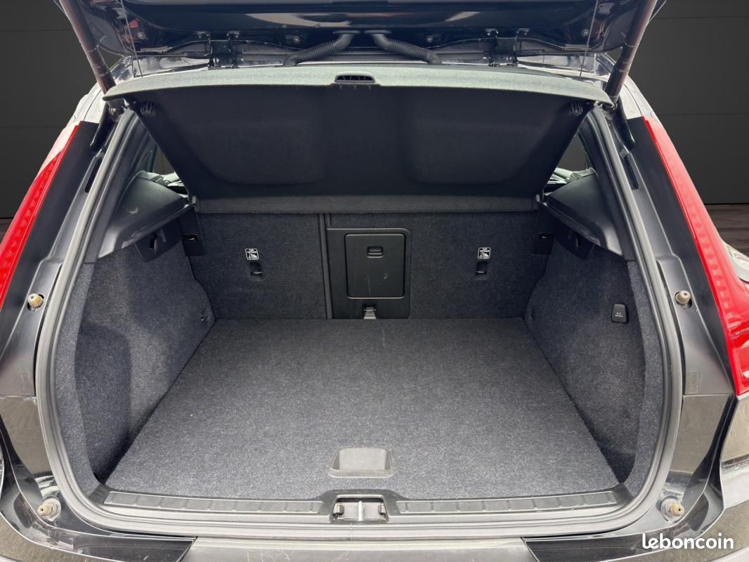Volvo XC40 T4 Recharge 129+82 ch DCT7 Start (image 23)
