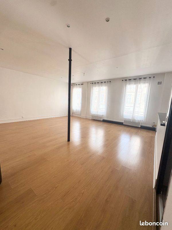 Appartement 3 pièces 91 m² · à Saint-Quentin · 91 m² · 720 €/mois
