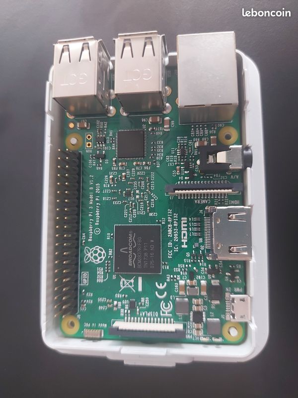Raspberry Pi 3 Model B (image 2)