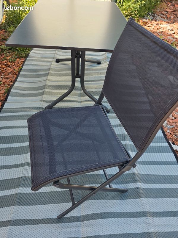 Vent table et chaise (image 1)