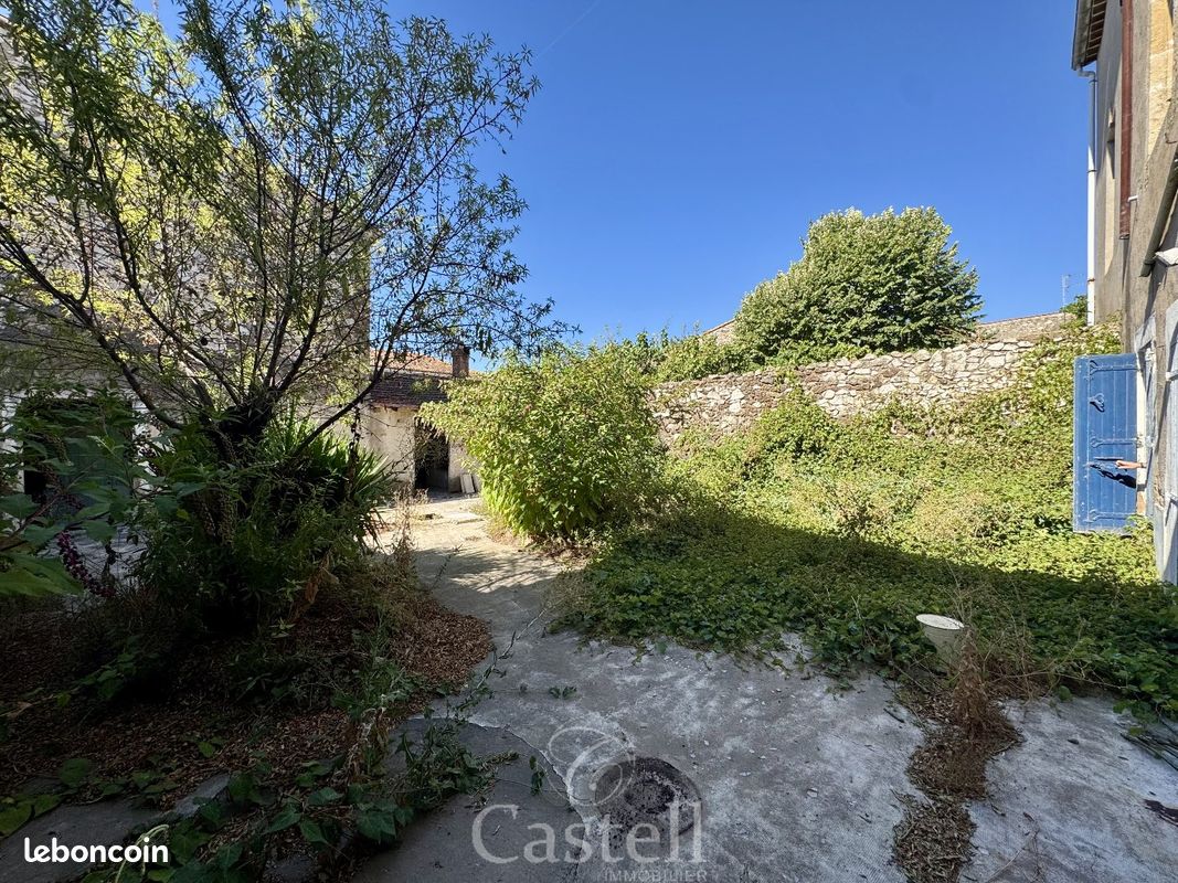 Maison 9 pièces 284 m² · à Pomérols · 284 m² · 199 000 €